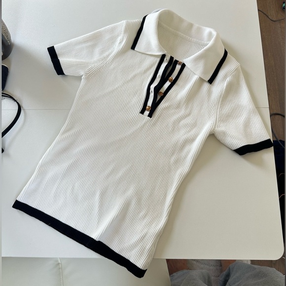 Commense Black and White Polo with Gold Buttons Brand New Size:XS - Picture 4 of 6